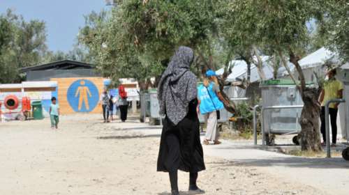 «Bόμβα» Welt: Η Αθήνα τορπιλίζει τη συμφωνία για το προσφυγικό