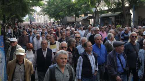 Σε ποιους εργαζόμενους συνταξιούχους κόβεται η σύνταξη &amp; πόσο-Παραδείγματα
