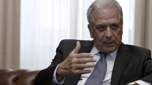 Μετά τον Σαμαρά ούτε ο Αβραμόπουλος πάει στην προανακριτική για τη Novartis