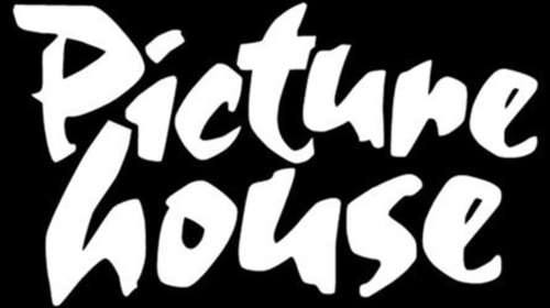 Τα σκυλιά πάνε σινεμά παρέα με τα αφεντικά τους...