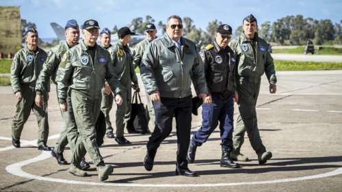 Επιμένει ο Καμμένος: Όμηροι οι &#39;Έλληνες αξιωματικοί στην Τουρκία