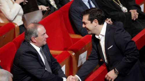 Διαψεύδει ο Καραμανλής το τηλεφώνημα με τον Τσίπρα