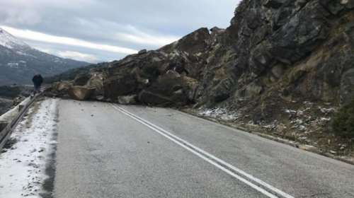 Μεγάλη κατολίσθηση στην εθνική Ιωαννίνων - Μετσόβου