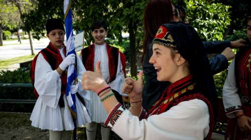 Μαθητική παρέλαση στο κέντρο της Αθήνας για την 25η Μαρτίου [φωτό]