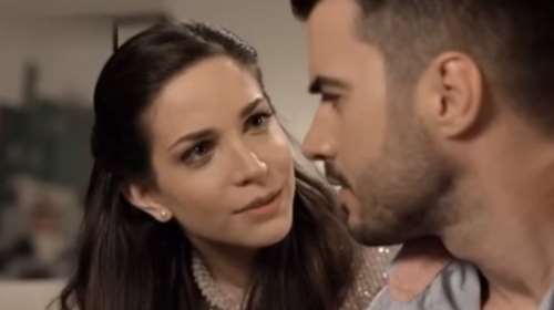 Τσιμιτσέλης - Γερονικολού: Είναι ζευγάρι και ιδού η απόδειξη [Βίντεο]