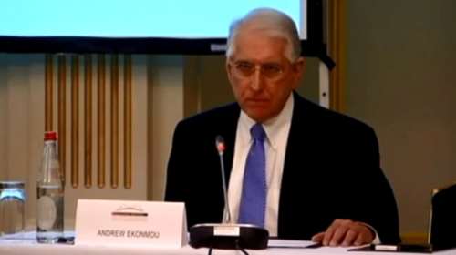 Αντριου Οικονόμου: Ο Ελληνας δικηγόρος που θα εκπροσωπήσει τον Τραμπ