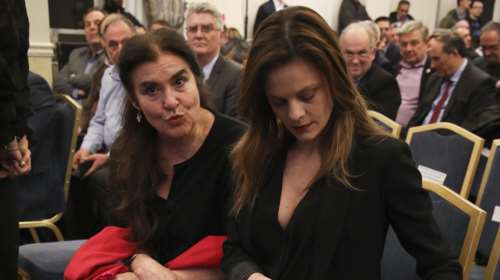 Η εντυπωσιακή εμφάνιση Αχτσιόγλου και οι κάλτσες του Μπουτάρη