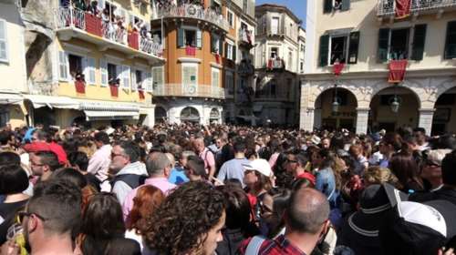 Το Πάσχα στην Κέρκυρα: Η κατάνυξη και τα έθιμα της περιοχής