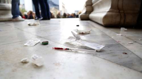 &quot;Καμπανάκι&quot; Καμίνη στην κυβέρνηση: ναρκω-εμπόριο σε κεντρικές πλατείες
