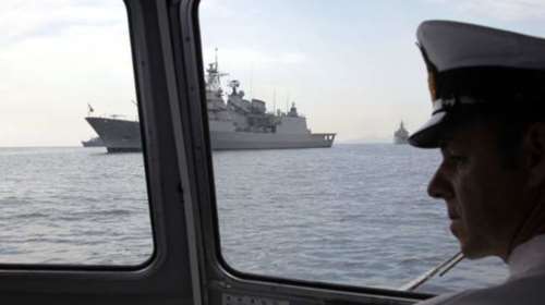 Frankfurter Rundschau: Παιχνίδια με τη φωτιά στο Αιγαίο