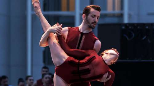 Οι διακεκριμένοι χορογράφοι Φωνιαδάκης και Εκμαν συναντιούνται στη Λυρική