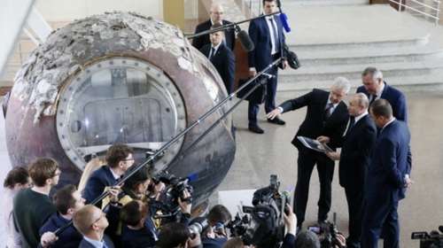 Ο Πούτιν «συνδέθηκε» με προσομοιωτή με τον Διαστημικό Σταθμό ΒΙΝΤΕΟ