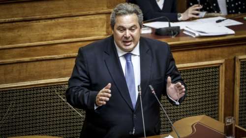 Καμμένος: Όποιος βάζει σημαίες, πρέπει να τις υπερασπίζεται