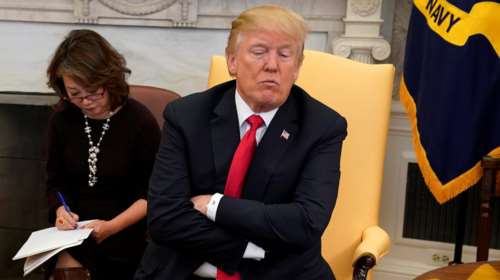 Ο Τραμπ συνδέει τη συμφωνία της NAFTA με το μεταναστευτικό