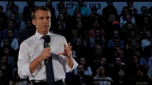 Η συζήτηση του Μακρόν με φοιτητές σε στιλ Ομπάμα