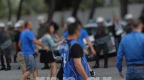Σοβαρά επεισόδια μεταξύ ΜΑΤ και οπαδών του Εθνικού στα Σπάτα