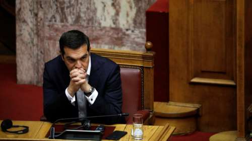 Γιατί η κυβέρνηση επαναφέρει το «χαρτί» της αφαίρεσης μέτρων