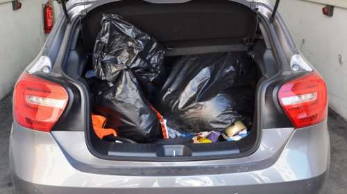 Επιασαν τρεις εμπόρους ναρκωτικών - Καταζητείται μία 27χρονη