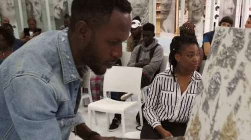 Οι πρόσφυγες από το Κονγκό κάνουν τέχνη στη Θεσσαλονίκη