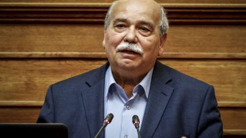 Βούτσης: «Εντελώς της πλάκας» τα περί παραίτησης του Κ. Αθανασίου