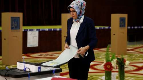 Ιράκ: Άνοιξαν οι κάλπες για τις βουλευτικές εκλογές