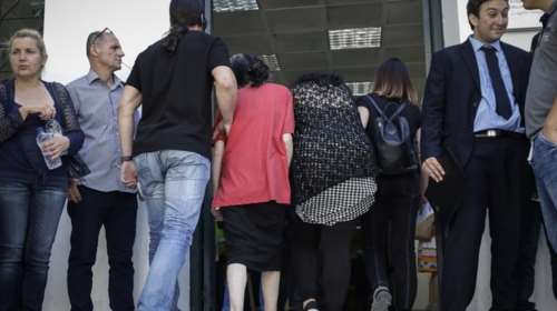 Σοκάρει η ομολογία της 19χρονης για το βρέφος στην Πετρούπολη