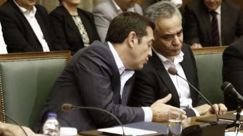 Κυβερνητικά παιχνίδια με την Β’ Αθήνας για την αλλαγή ατζέντας