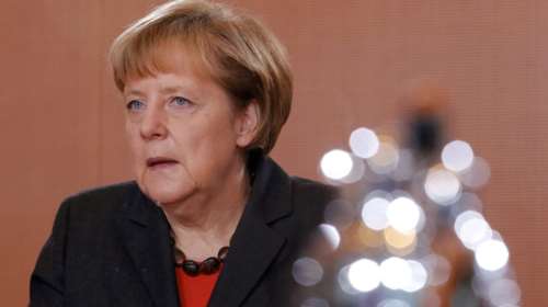 Μέρκελ: Δεν είναι φετίχ το όριο για τις αμυντικές δαπάνες