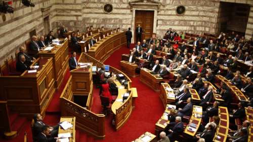 58 βουλευτές ΣΥΡΙΖΑ: Αδικαιολόγητες καθυστερήσεις στις συντάξεις χηρείας