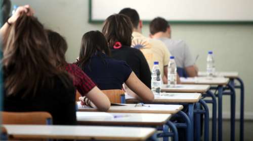 Τρία δισ. κοστίζει η... δωρεάν παιδεία στην ελληνική οικογένεια