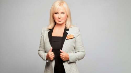 Φεύγει η Νικολούλη από τον Alpha; Με ποιο κανάλι έκανε ραντεβού