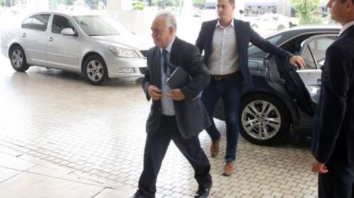 Οι αντικειμενικές αξίες στο τραπέζι των θεσμών στο Χίλτον