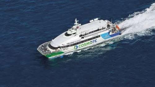 Επιστρέφει στον Πειραιά με 297 επιβάτες, το καταμαράν Flying Cat 6