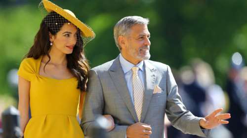 Υπέρκομψη η Αμάλ Κλούνεϊ στο πλευρό του Τζορτζ στον βασιλικό γάμο