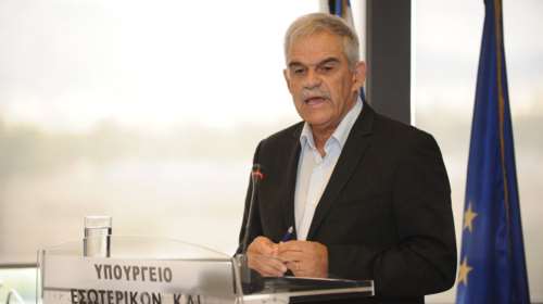 Τόσκας: Γραφικός και πολιτικά πρωτόγονος ο Ρουβίκωνας