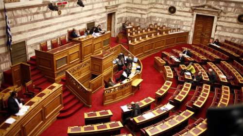 Αποκλεισμός 15 ημερών από τις συνεδριάσεις στον Γ. Λαγό της Χρυσής Αυγής