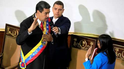 Ορκίστηκε ο Νικ. Μαδούρο, όμως η θητεία του θα ξεκινήσει τον Ιανουάριο