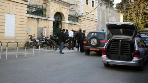 Σοκ στην Κέρκυρα: Ζευγάρι συνελήφθη για αποπλάνηση 13χρονου