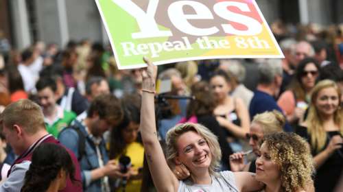 Δημοψήφισμα στην Ιρλανδία - Η χώρα είπε ναι στις αμβλώσεις (φωτό)