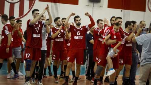 Ο Ολυμπιακός μείωσε σε 2-1 τη σειρά των τελικών χάντμπολ
