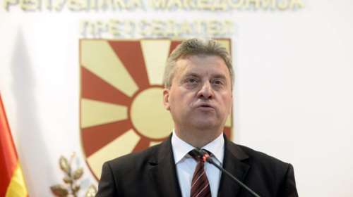 Επιμένει ο Ιβάνοφ και μιλά για προσωπική συμφωνία Τσίπρα-Ζάεφ