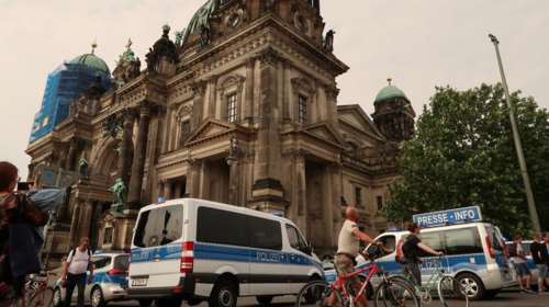 Αστυνομικός πυροβόλησε άνδρα στον καθεδρικό ναό του Βερολίνου - Βίντεο,φωτό