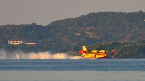 Χαλκιδική: Φωτιές στη Σιθωνία από πτώσεις κεραυνών