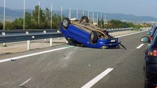 Τροχαίο στην εθνική οδό Αθηνών - Λαμίας, ένας νεκρός