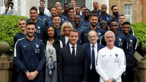 Μακρόν: Έχουμε 60 εκατομμύρια προπονητές στη Γαλλία