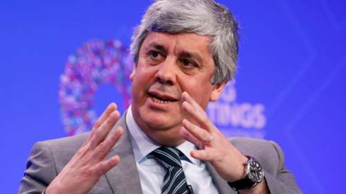 Σεντένo: Οι εικόνες των Ελλήνων στα ATM δεν είναι αποδεκτές