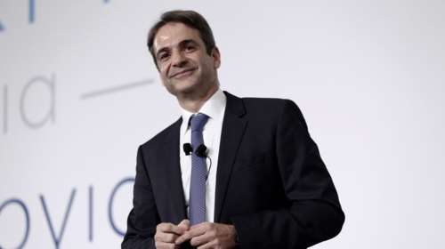 Στο Μόναχο ο Μητσοτάκης - Συναντήσεις με Ταγιάνι και Βέμπερ