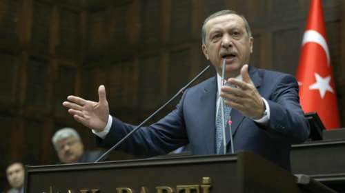 Νέες προεκλογικές προκλήσεις Ερντογάν: Τελειωμένη η Ελλάδα