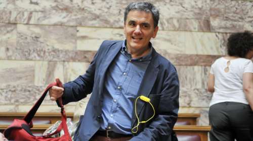 Το σχόλιο του Τσακαλώτου για τα θέματα των Πανελληνίων