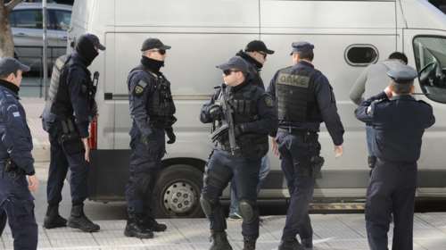 Σχέδιο - ασπίδα για τους οκτώ Τούρκους στρατιωτικούς